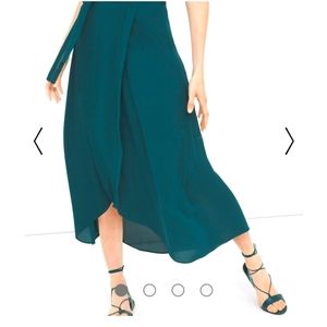 White House Black Market High-Low skirt